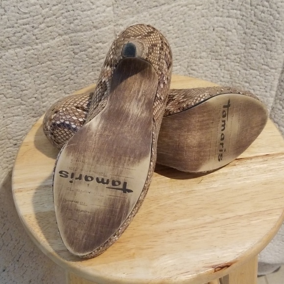 Heels - Picture 4 of 4